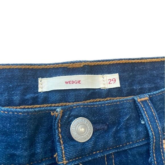 Levi’s Premium Wedgie Straight High Rise Jeans Button Fly Blue Denim Size 29 - Picture 6 of 7
